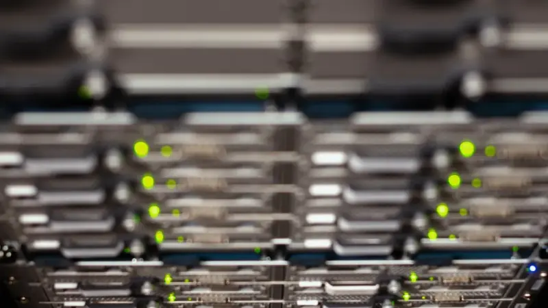 I data center di Milano non aspetteranno il nucleare
