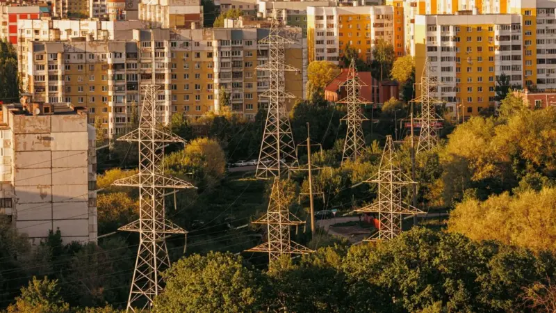 Il paradosso solare della Sicilia: il fotovoltaico è bloccato da regole e rete, non dal sole