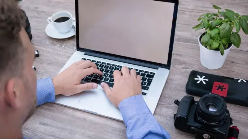 L'Italia ha digitalizzato le autorizzazioni per i grandi impianti green