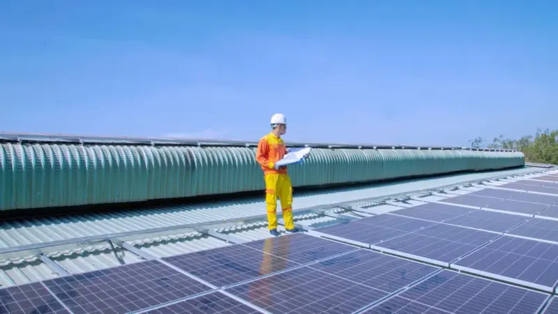 Riparare il fotovoltaico di Roma costa più che costruirlo