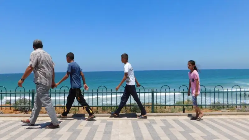 72.000 migranti in 48 ore hanno rotto il confine di Ceuta