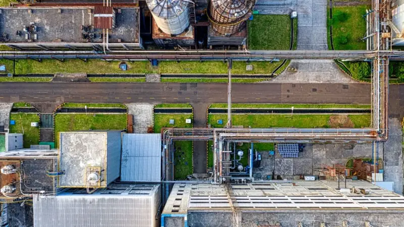 Cinque aziende energetiche hanno cambiato padrone in un mese