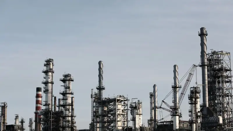 Il decreto energia sposta il costo del carbonio, non lo elimina