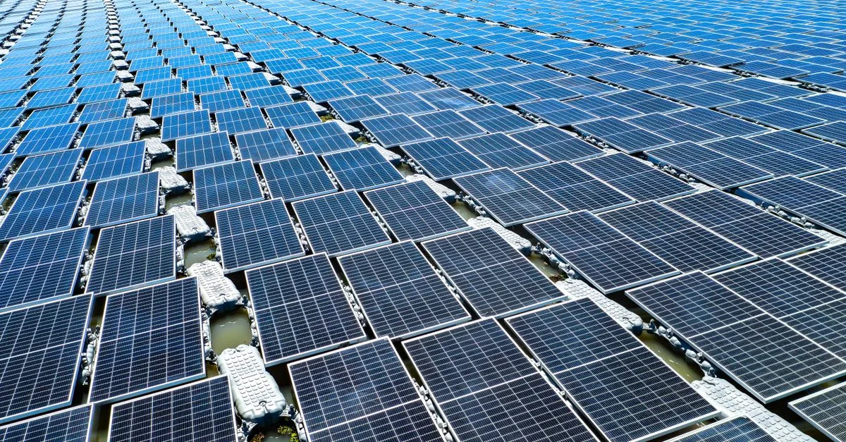 Il solare galleggiante indiano costa più di quello a terra