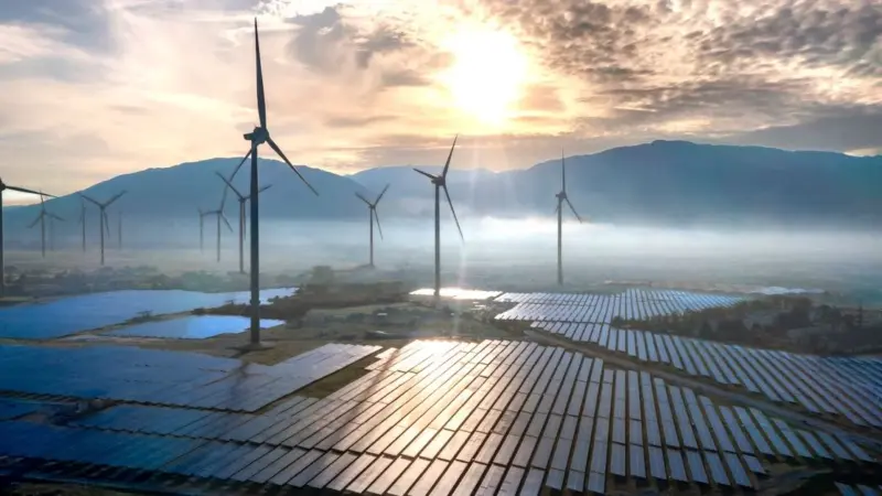 L'Italia ha installato 7,4 GW ma il 2030 resta lontano