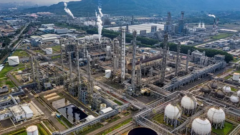 TotalEnergies ha comprato da Shell e venduto a KKR lo stesso giorno