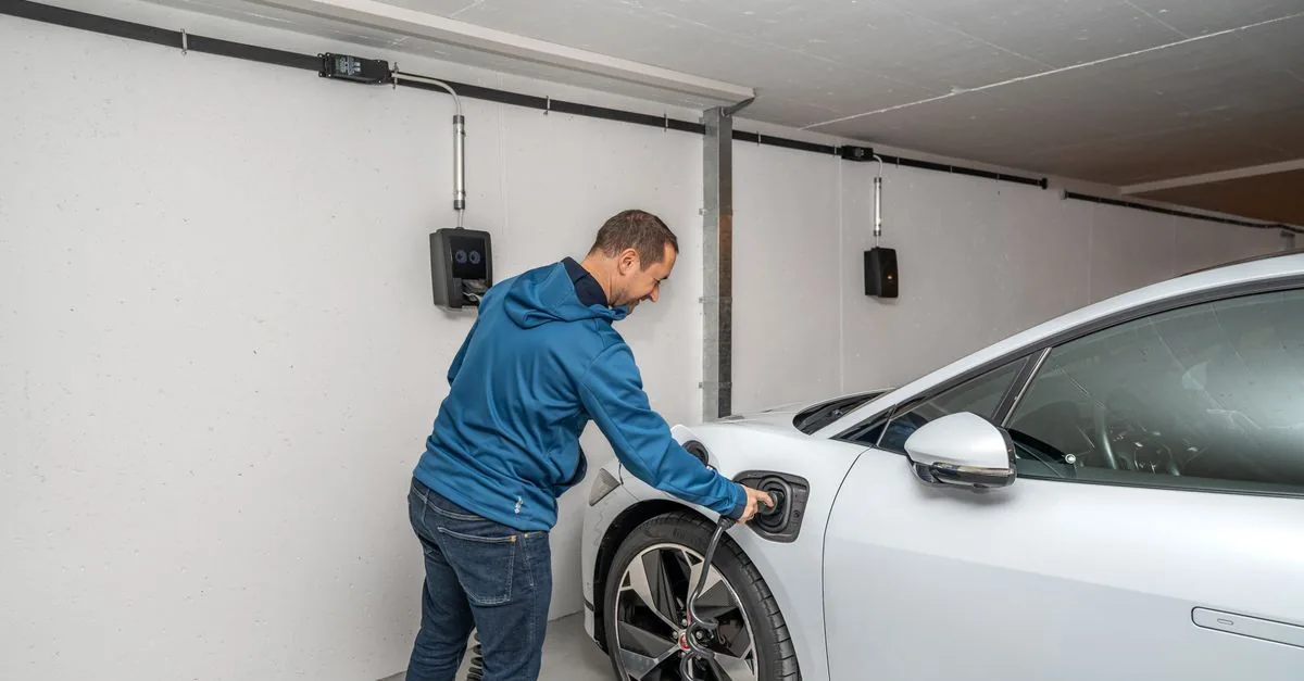 Un caricatore in garage può valere 10 sterline al mese