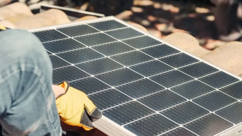 Le batterie sui tetti stanno rallentando