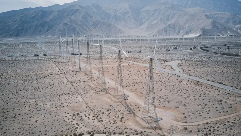 Nello Xinjiang l'energia più economica non è quella che basta